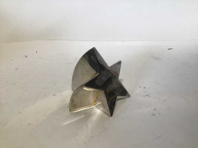 Small Metal Star Paper Weight